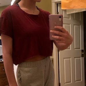 cropped maroon shirt